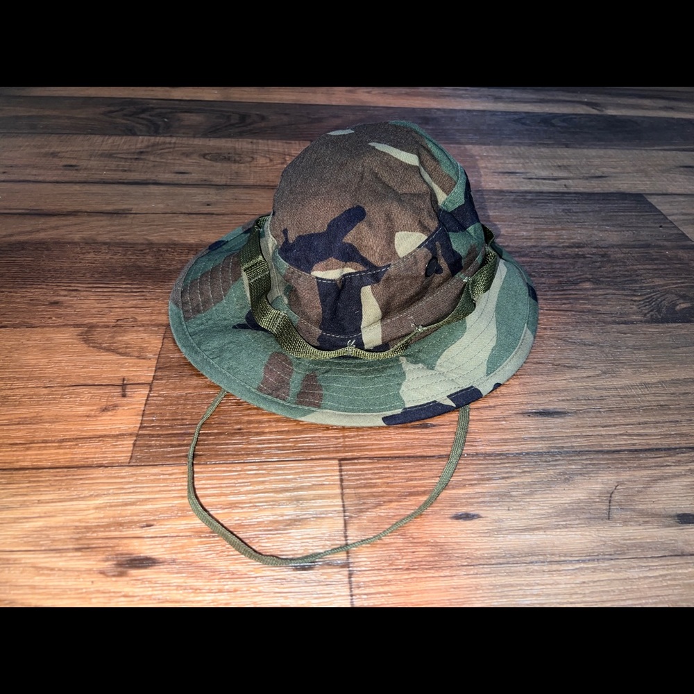 Bucket hat camouflage